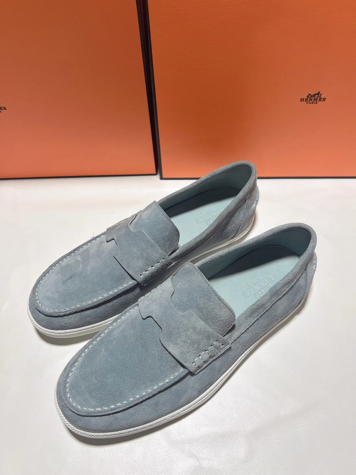 👟👟Ex-factory price 540👟👟 ♥2025 HERMES The latest hot model, the official website is developed simultaneously, original quality Size: Women's size 36/46